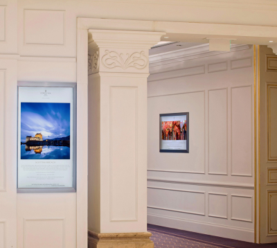 HOTEL CORINTHIA